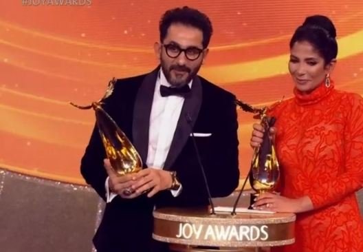 أحمد حلمي ومنى زكي في حفل توزيع جوائز Joy Awards 2023